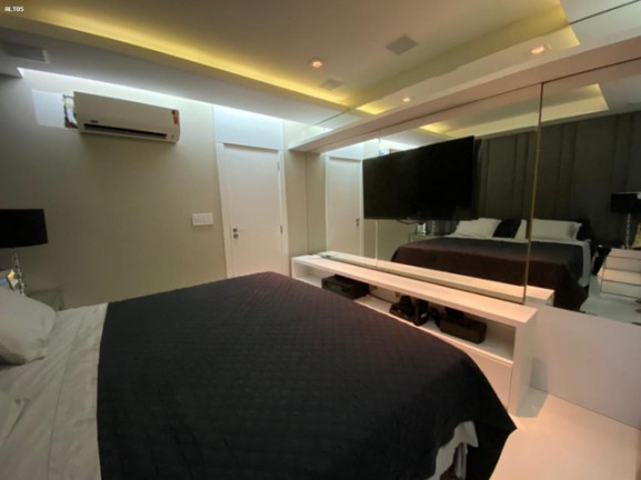 Apartamento com 3 Quartos à Venda, 177 m² em Nazaré - Belém