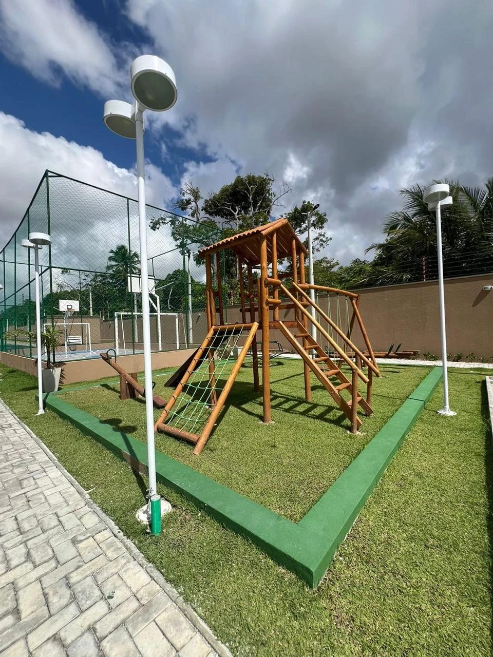 Foto do imóvel: Apartamento com 3 Quartos à Venda, 77 m² em Centro - Eusébio