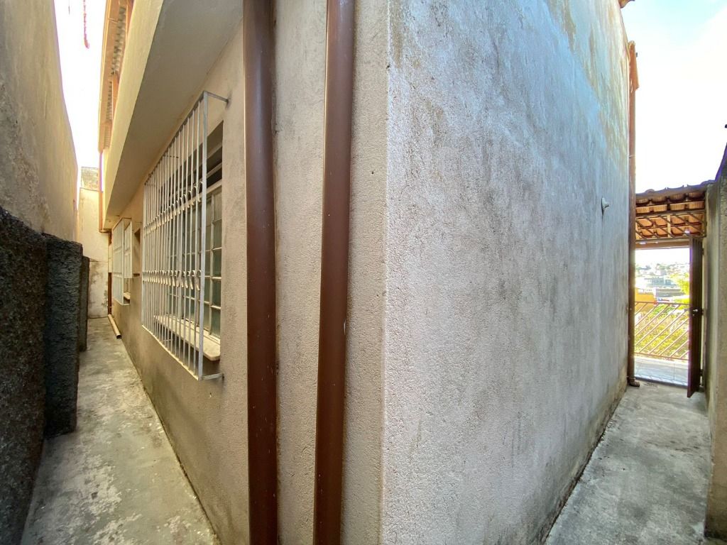 Foto do imóvel: Casa com 2 Quartos à Venda, 110 m² em Planalto - Belo Horizonte