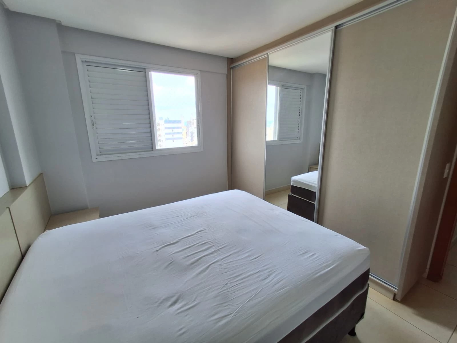 Imagem Apartamento com 3 Quartos para Alugar, 80 m² em Setor Bueno - Goiânia