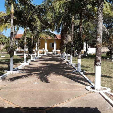 Imagem Chácara com 3 Quartos à Venda, 180 m² em Centro - Itirapina