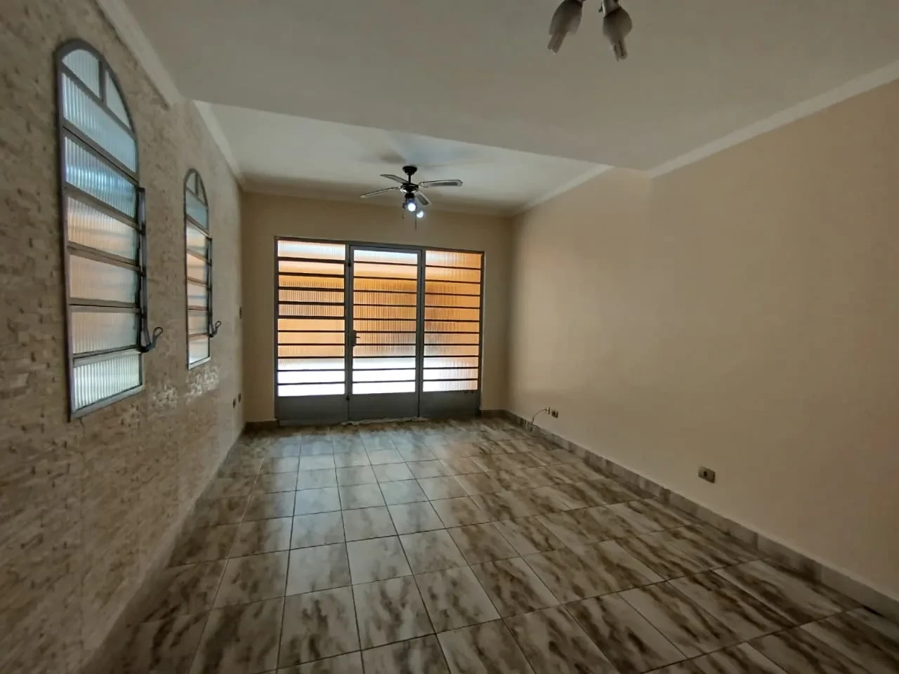 Imagem Sobrado com 3 Quartos à Venda, 250 m² em Vila Nhocune - São Paulo