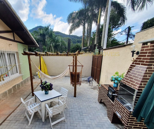 Imagem Casa com 4 Quartos à Venda, 100 m² em Granja Guarani - Teresópolis