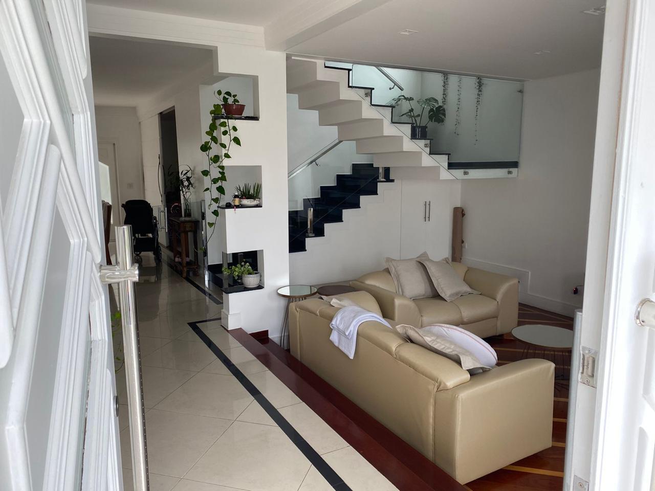 Imagem Casa de Condomínio com 5 Quartos à Venda, 650 m²em Arujá 5 - Arujá