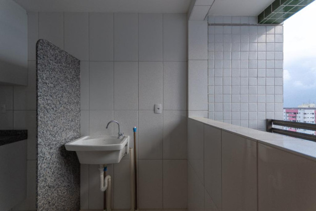 Imagem Apartamento com 3 Quartos à Venda, 66 m² em Candeias - Jaboatão dos Guararapes