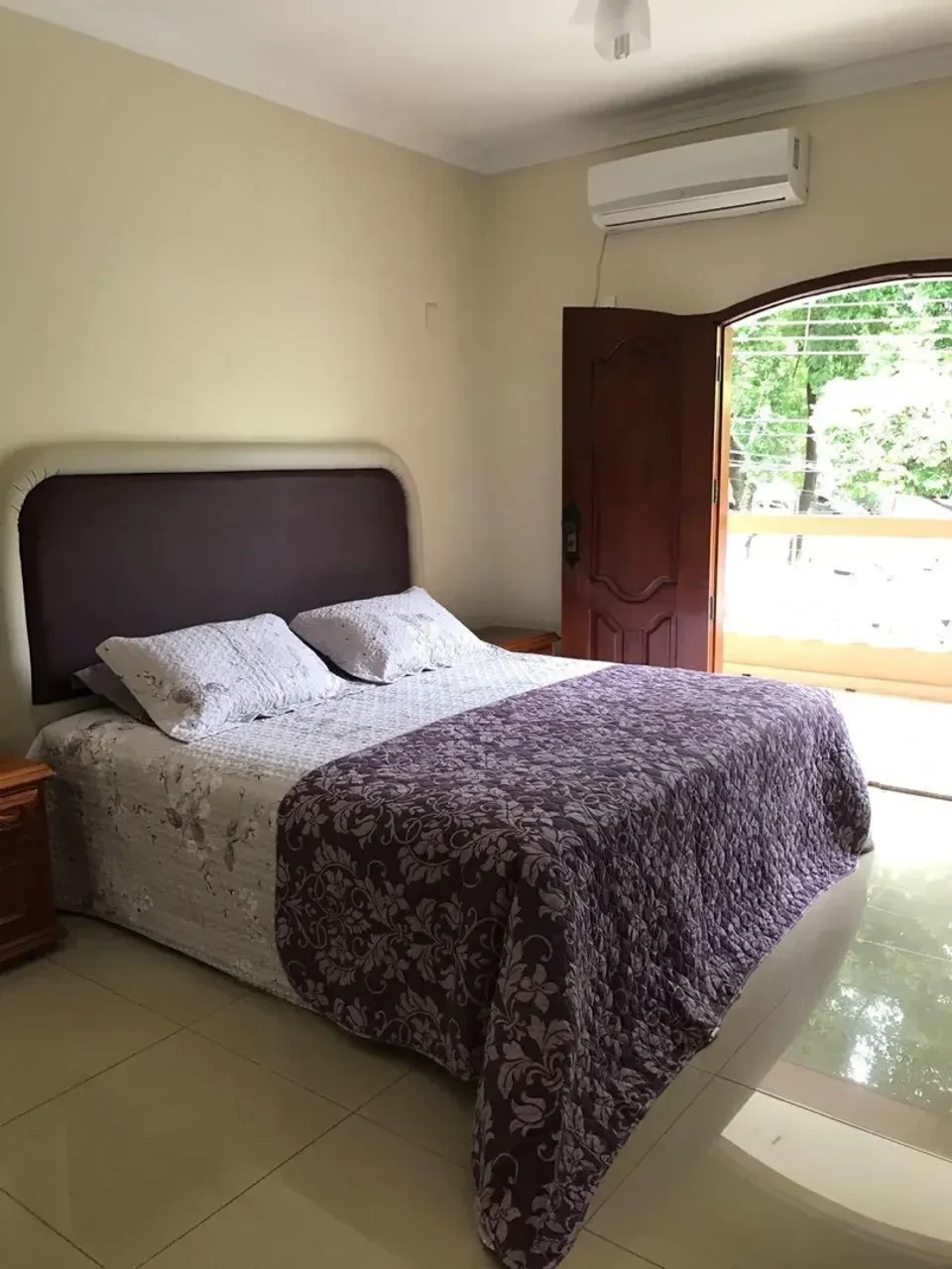 Imagem Casa com 4 Quartos à Venda, 250 m² em Jardim Tropical - Cuiabá
