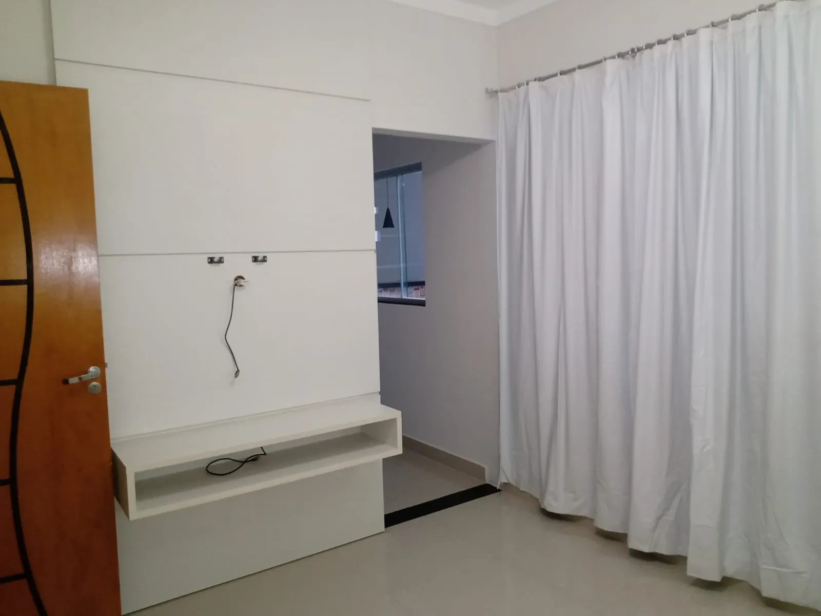Imagem Casa com 2 Quartos para Alugar, 130 m² em Poção - Cuiabá