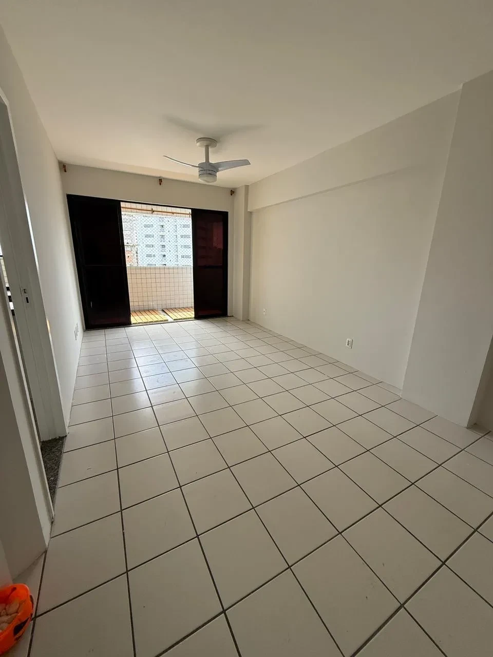 Imagem Apartamento com 2 Quartos à Venda, 76 m² em Torre - Recife