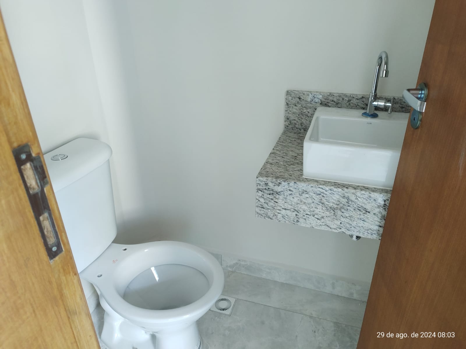 Imagem Casa com 3 Quartos à Venda ou Locação, 121 m²em Vila Belmiro - Santos