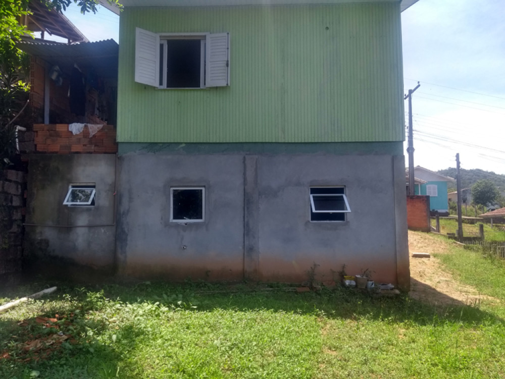 Imagem Casa com 2 Quartos à Venda, 46 m²em Nova Itália - Urussanga
