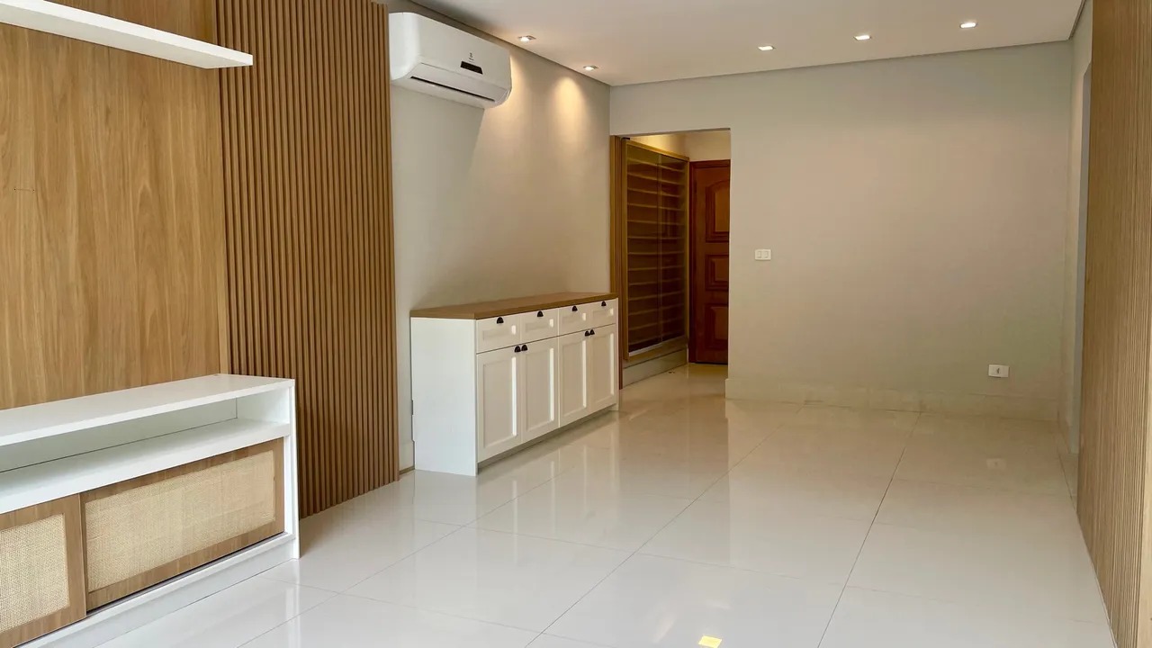 Imagem Apartamento com 3 Quartos à Venda, 114 m²em Laranjeiras - Rio de Janeiro