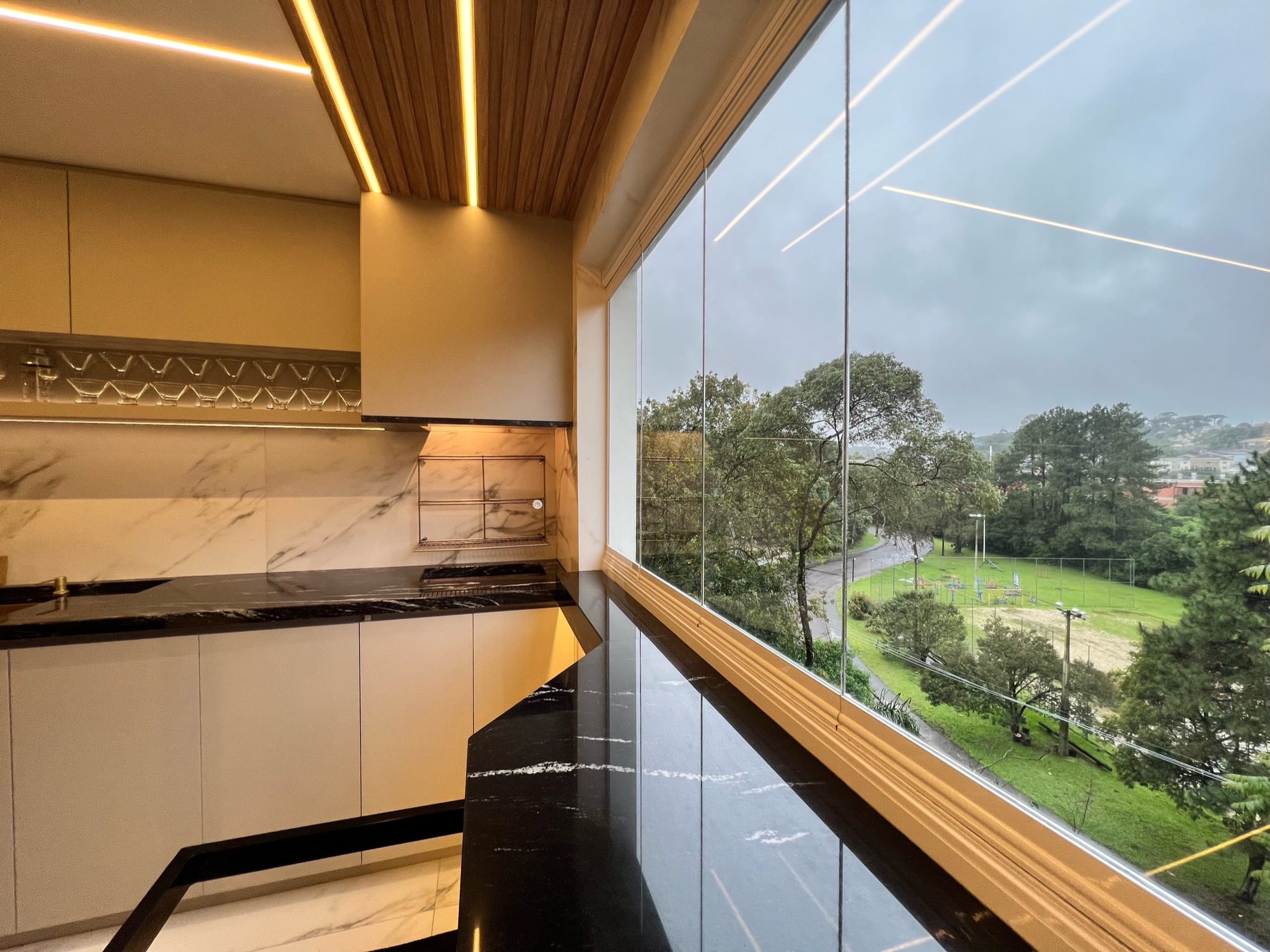 Imagem Apartamento com 3 Quartos à Venda, 114 m²em Cascatinha - Curitiba