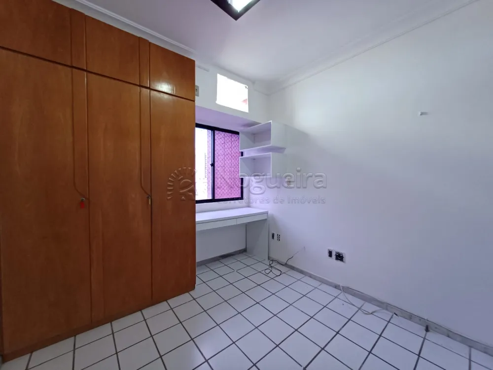 Imagem Apartamento com 2 Quartos para Alugar, 65 m²em Boa Viagem - Recife