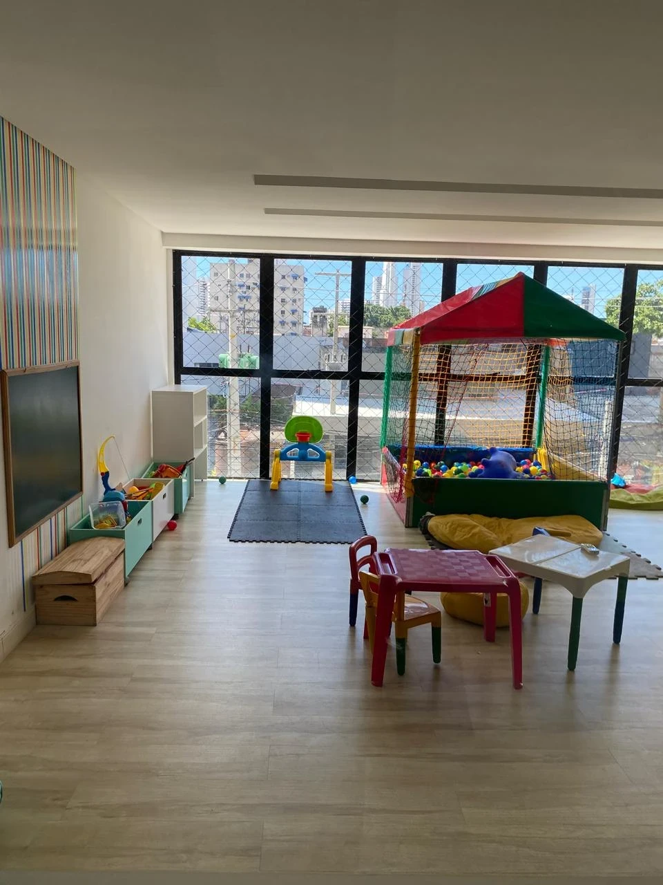 Imagem Apartamento com 3 Quartos à Venda, 83 m² em Pina - Recife