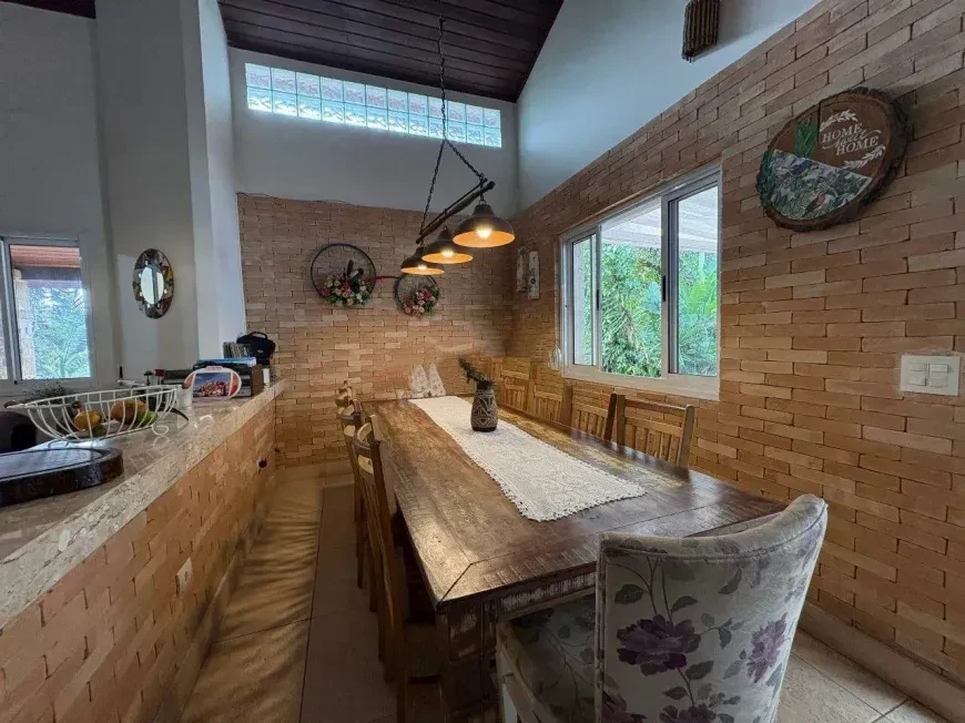 Imagem Casa com 3 Quartos à Venda ou Locação, 278 m² em Chácaras Ana Lúcia - Embu das Artes