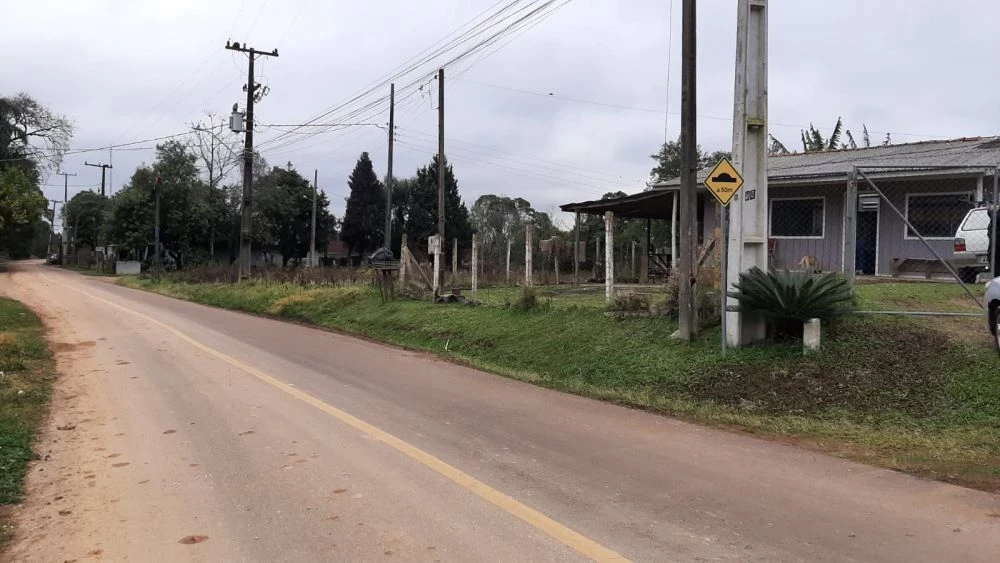 Foto do imóvel: Terreno à Venda, 1.418 m² em Pilarzinho - Curitiba