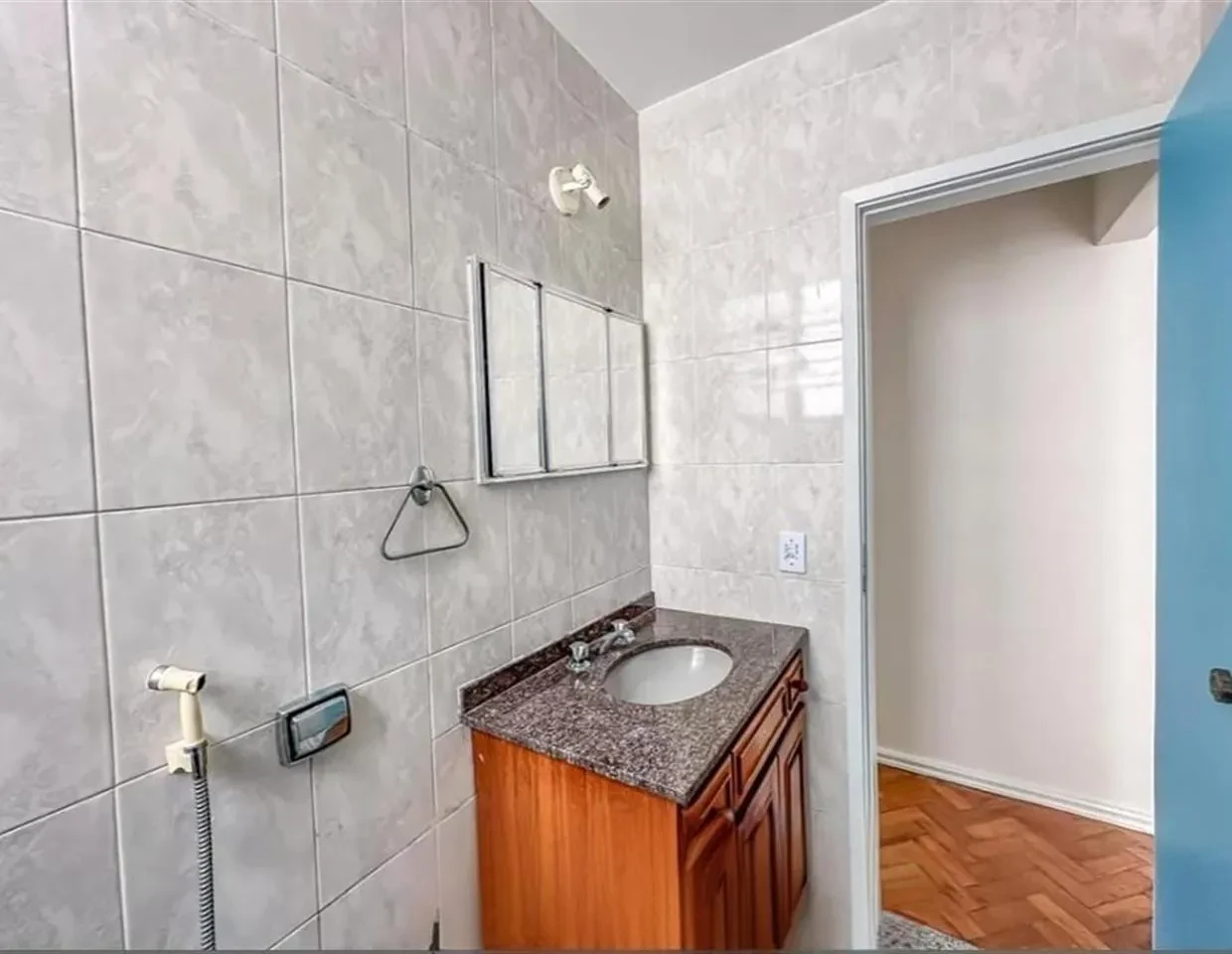 Imagem Apartamento com 1 Quarto à Venda, 32 m² em Catete - Rio de Janeiro