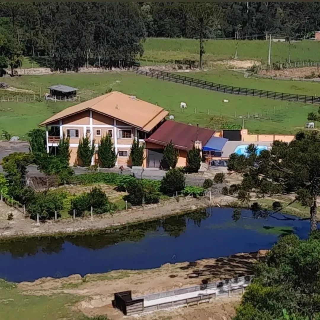 Imagem Chácara com 9 Quartos à Venda ou Temporada, 800 m² em Alfredo Wagner - Alfredo Wagner