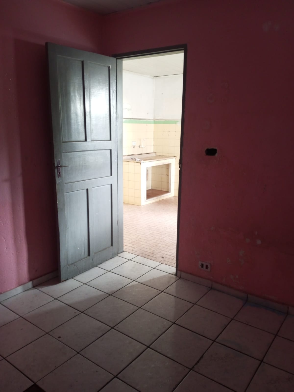 Imagem Casa com 2 Quartos para Alugar, 250 m² em Vila Serralheiro - São Paulo