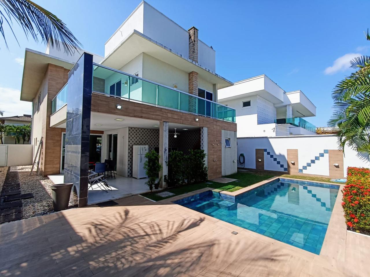 Imagem Casa com 4 Quartos à Venda, 270 m²em Coaçu - Eusébio 