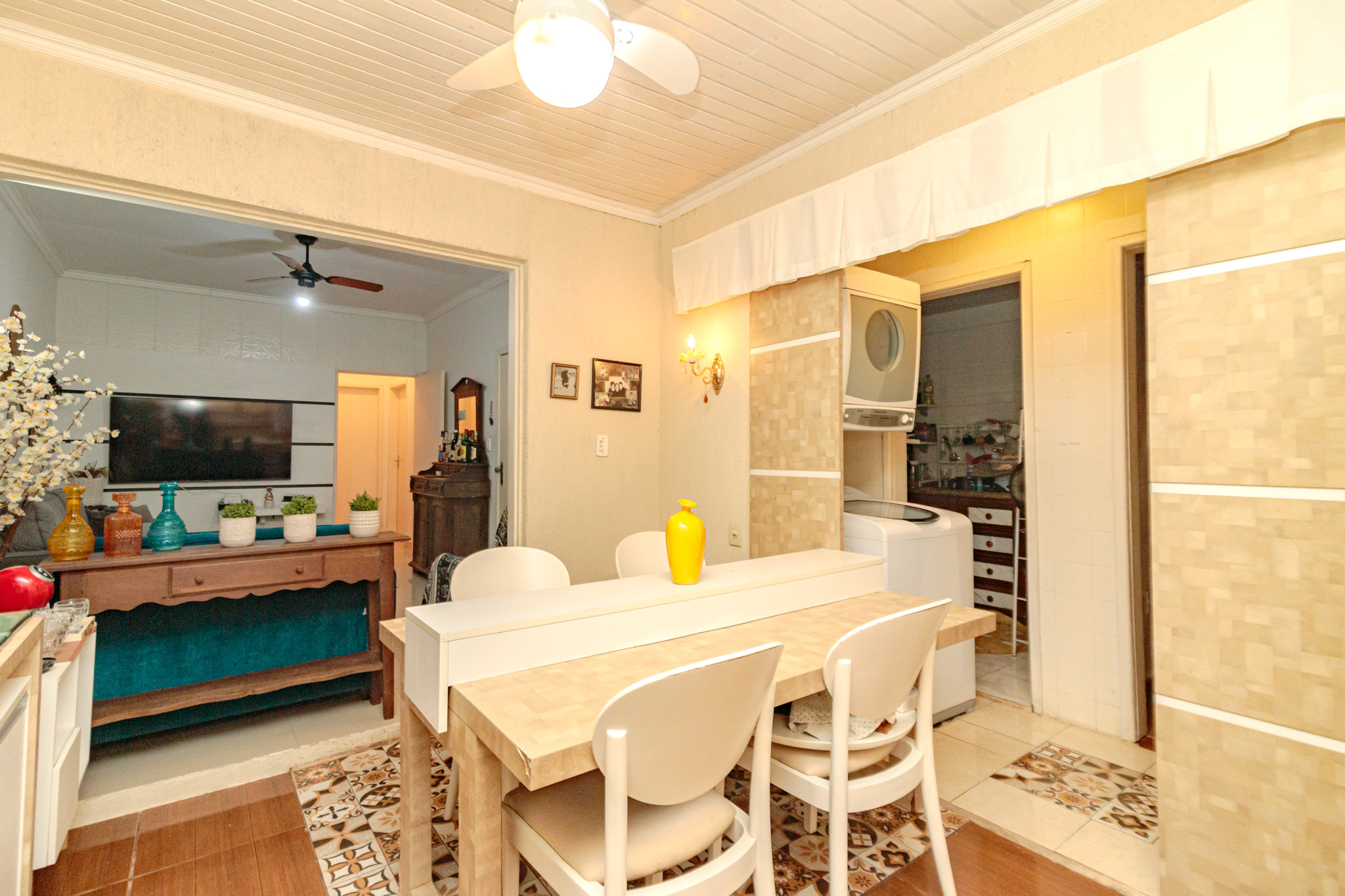 Imagem Apartamento com 2 Quartos à Venda, 66 m² em Petrópolis - Porto Alegre