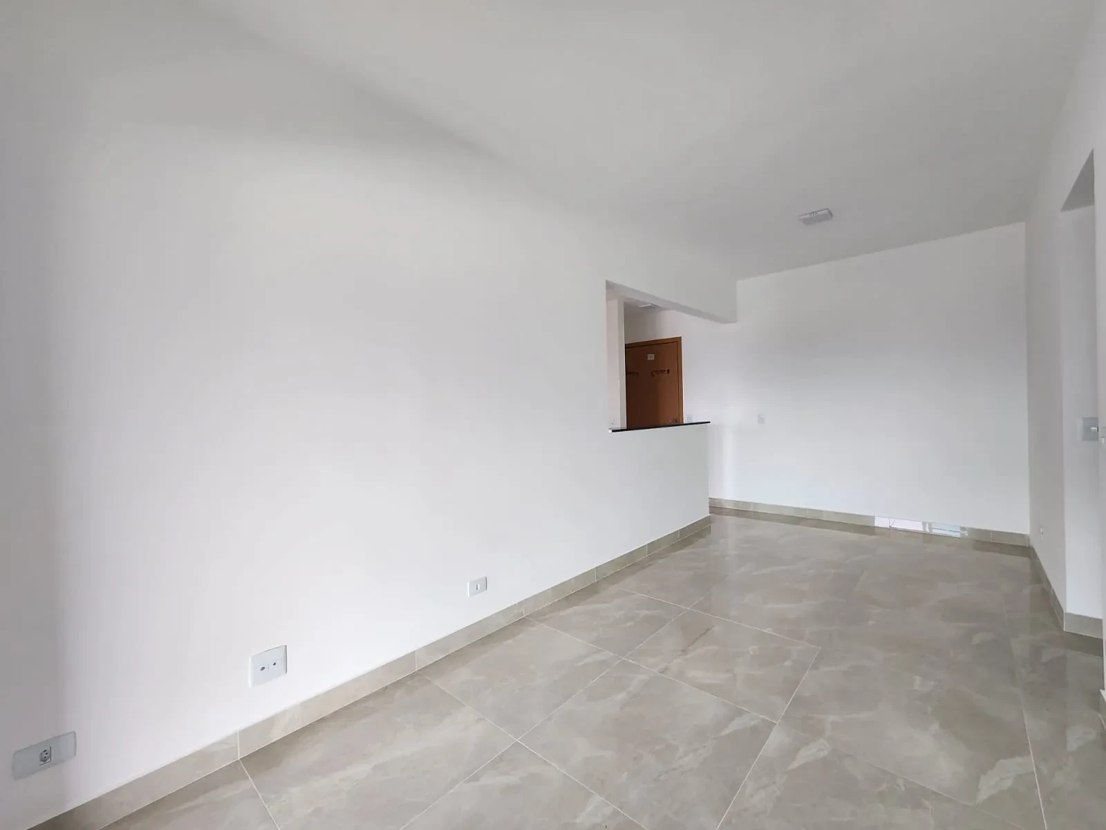 Imagem Apartamento com 2 Quartos à Venda, 8000 metro em Caiçara - Praia Grande