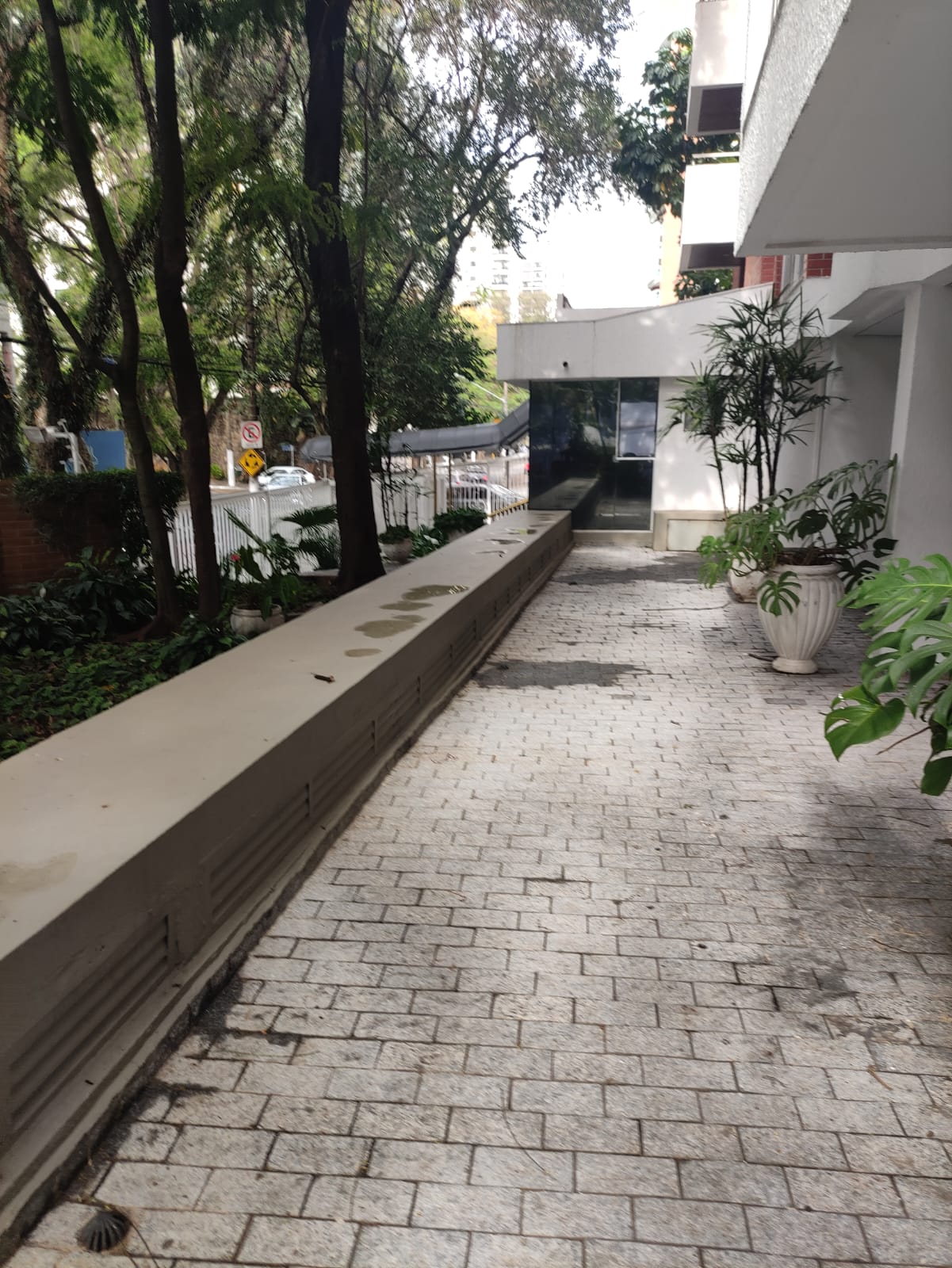 Imagem Apartamento com 1 Quarto à Venda ou Locação, 58 m² em Indianópolis - São Paulo