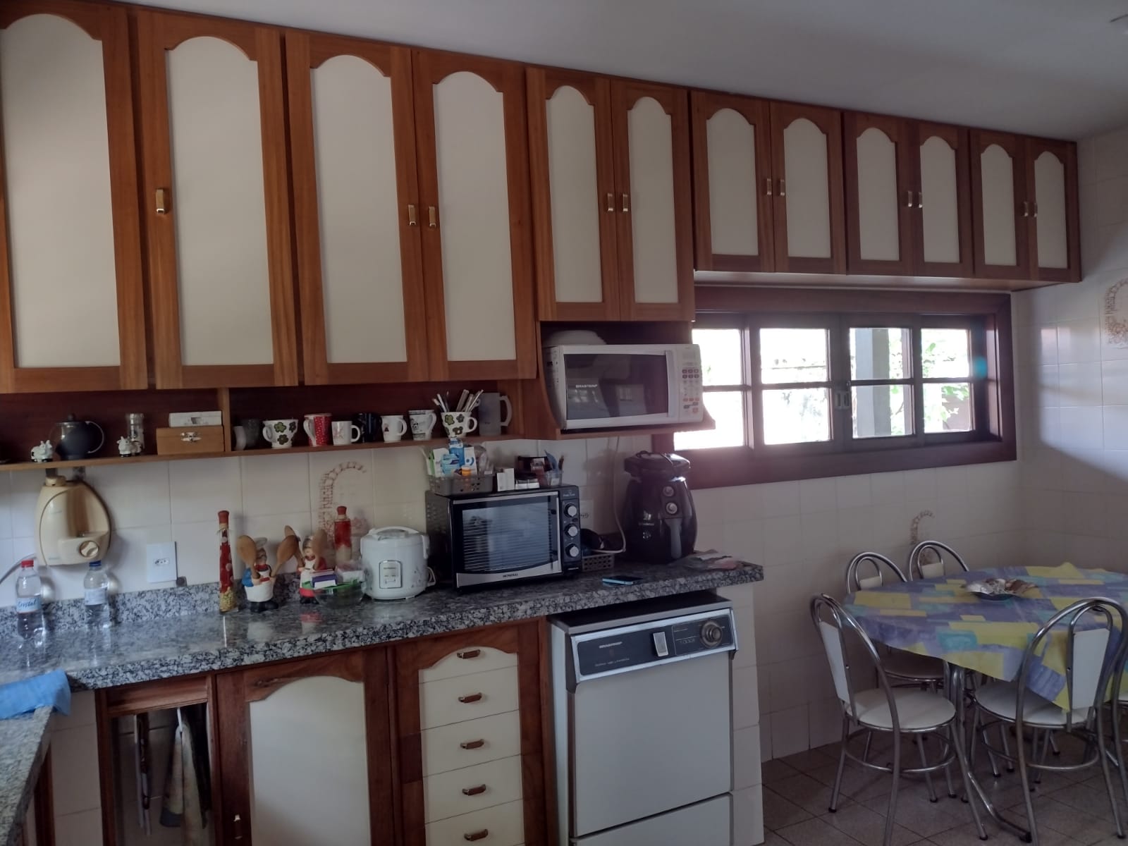 Imagem Casa com 4 Quartos à Venda, 442 m²em Piratininga - Niterói