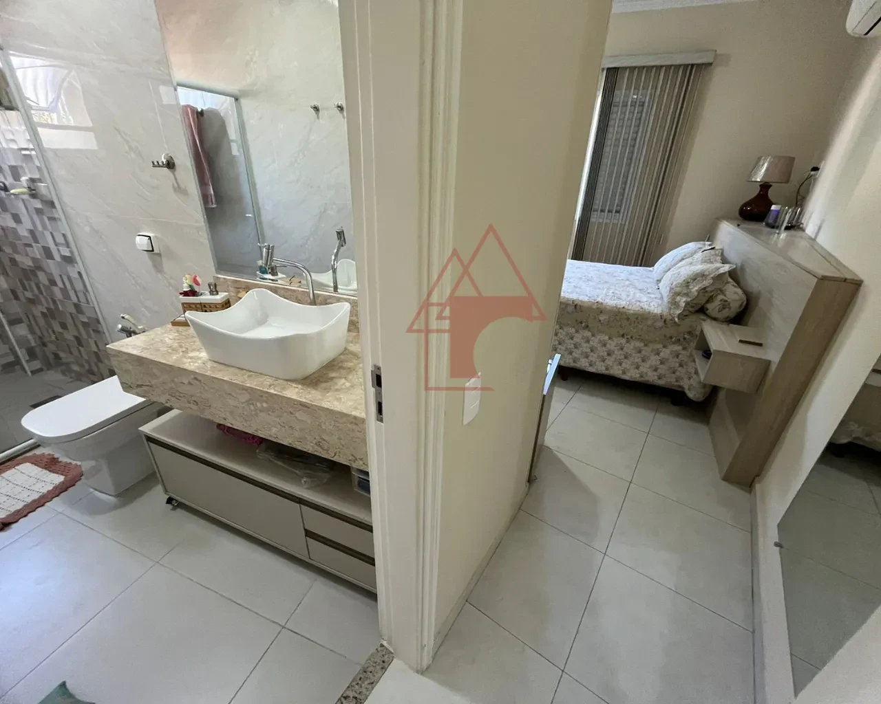 Imagem Sobrado com 3 Quartos à Venda, 156 m² em Aparecida - Santos
