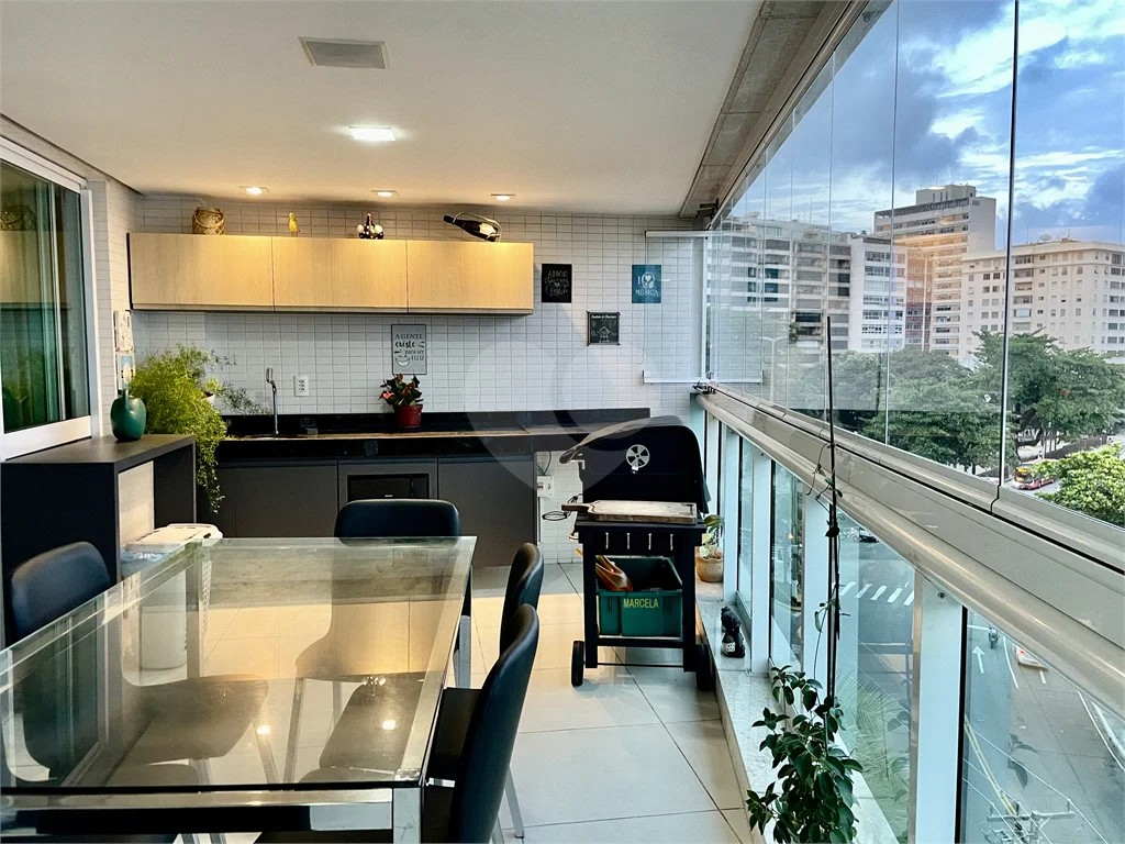 Imagem Apartamento com 4 Quartos à Venda, 230 m²em Icaraí - Niterói