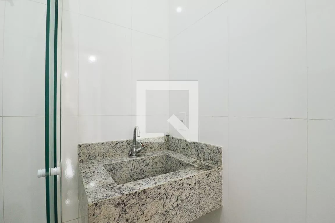 Imagem Apartamento com 2 Quartos para Alugar, 41 m²em Tucuruvi - São Paulo