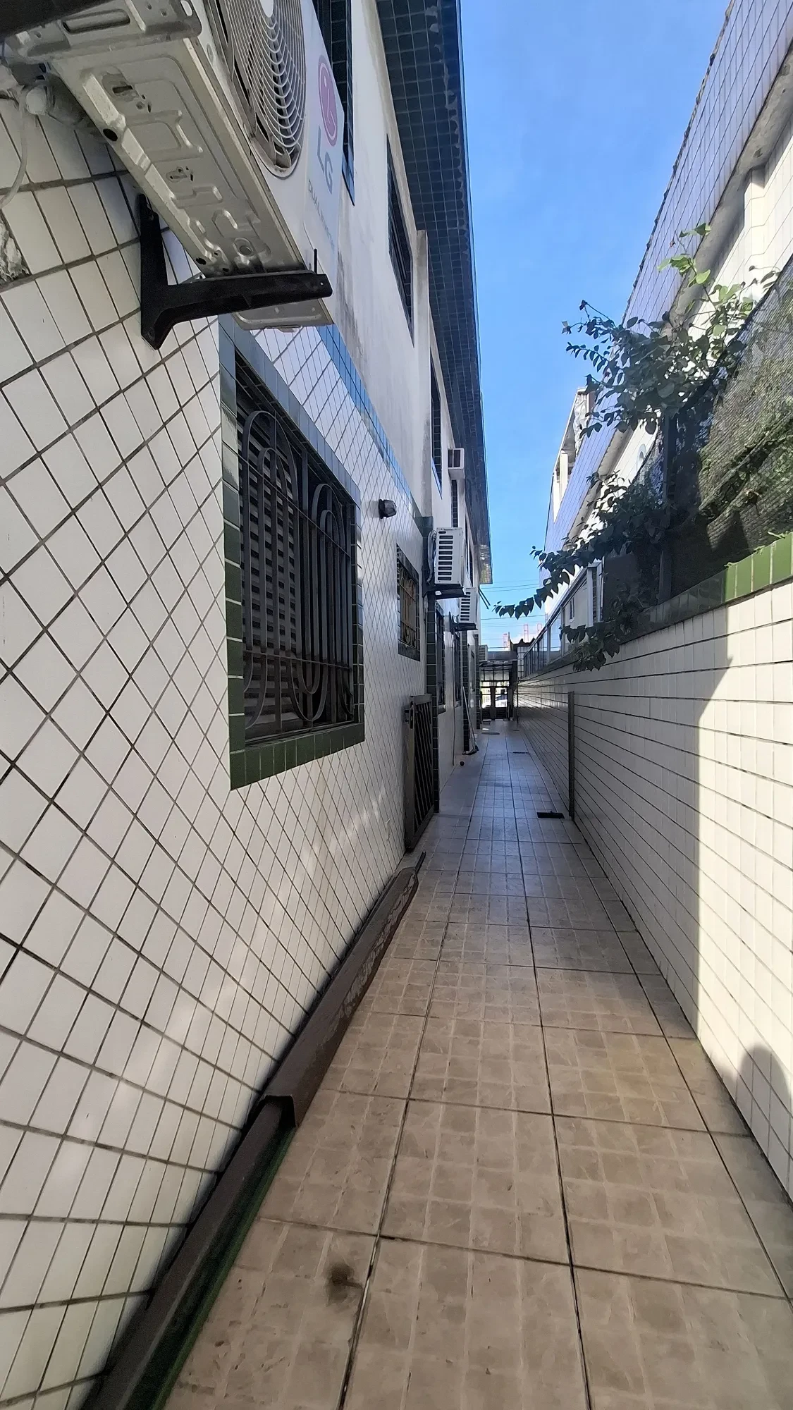 Foto do imóvel: Casa com 3 Quartos à Venda, 122 metros em Estuário - Santos