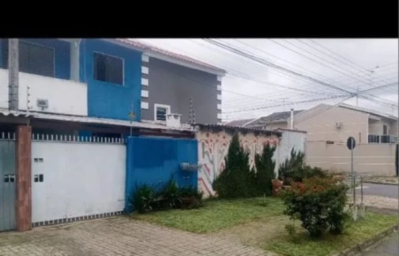 Imagem Sobrado com 2 Quartos à Venda, 74 m² em Sítio Cercado - Curitiba