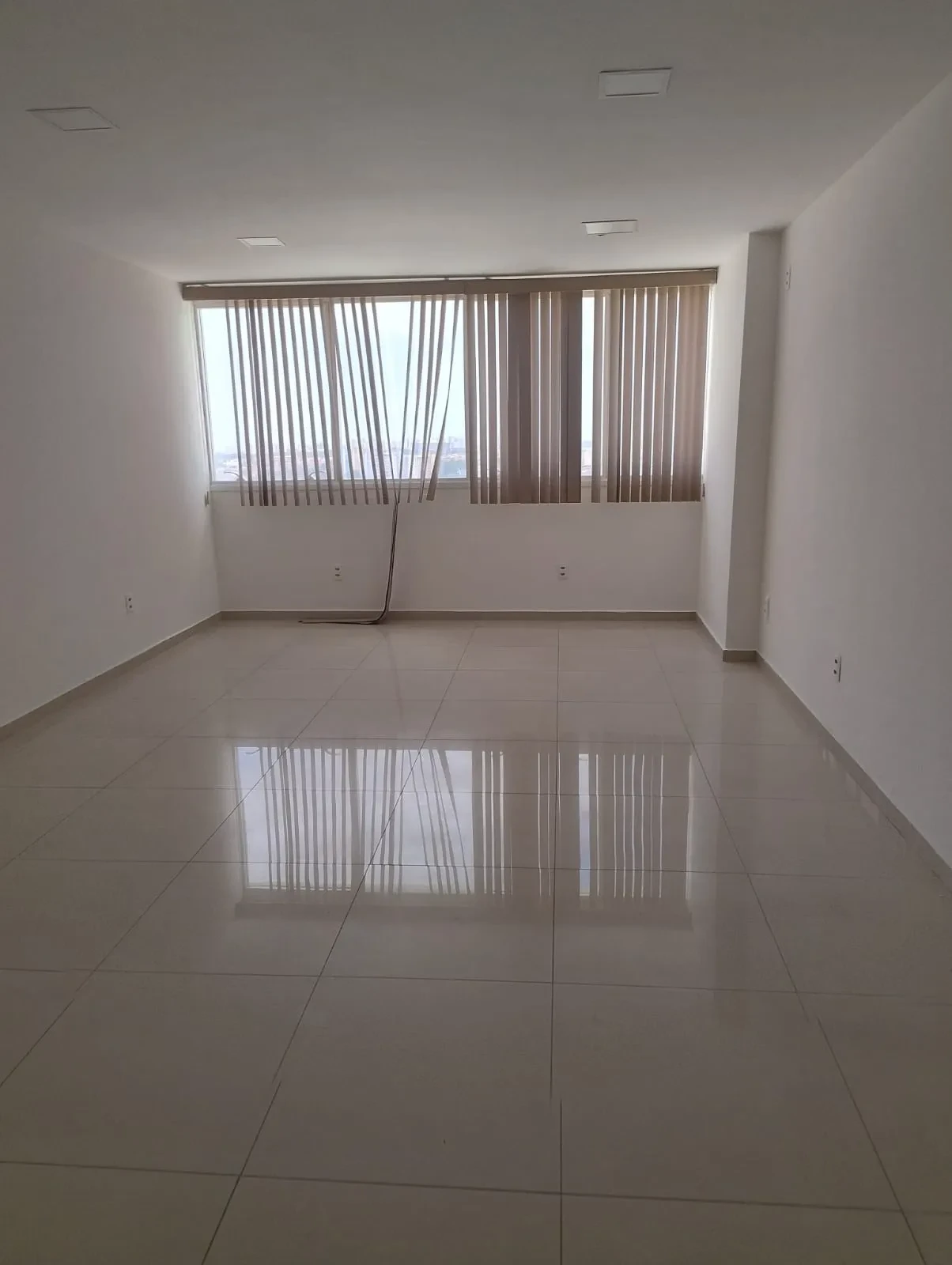 Imagem Sala Comercial para Alugar, 34 m² em Cohama - São Luís