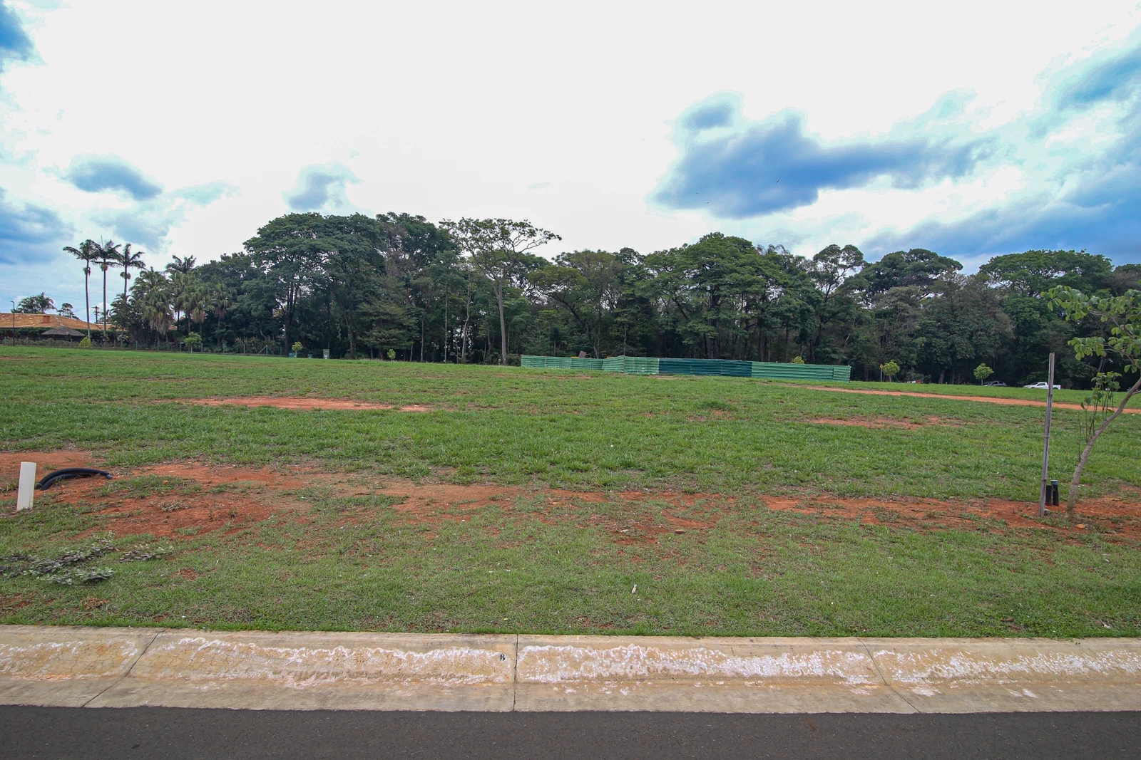 Foto do imóvel: Terreno em Condomínio à Venda, 360 m² em Jardim Villa Sapezal - Indaiatuba