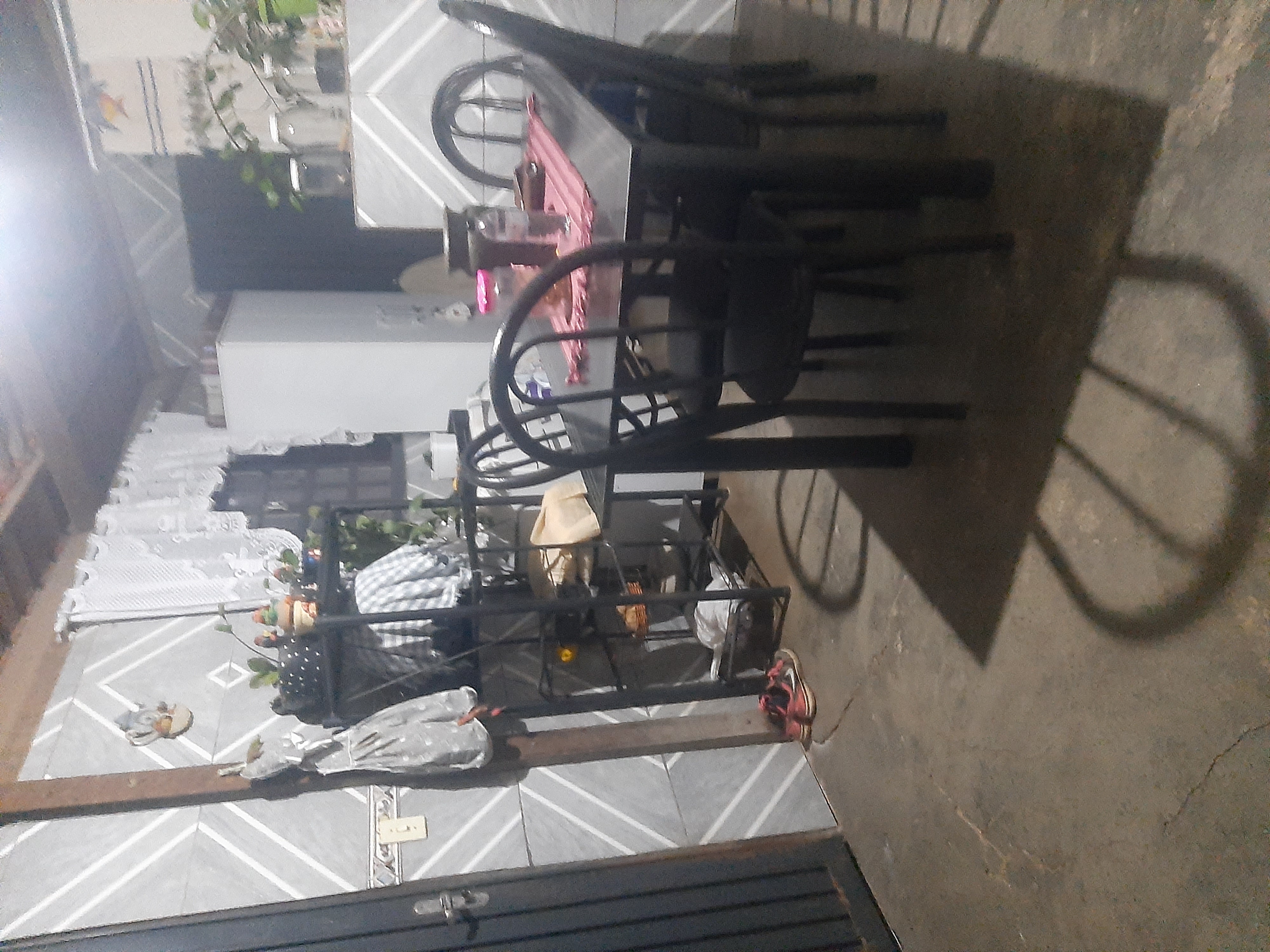 Imagem Casa com 2 Quartos à Venda, 300 m²em Centro  - Alto Paraíso de Goiás