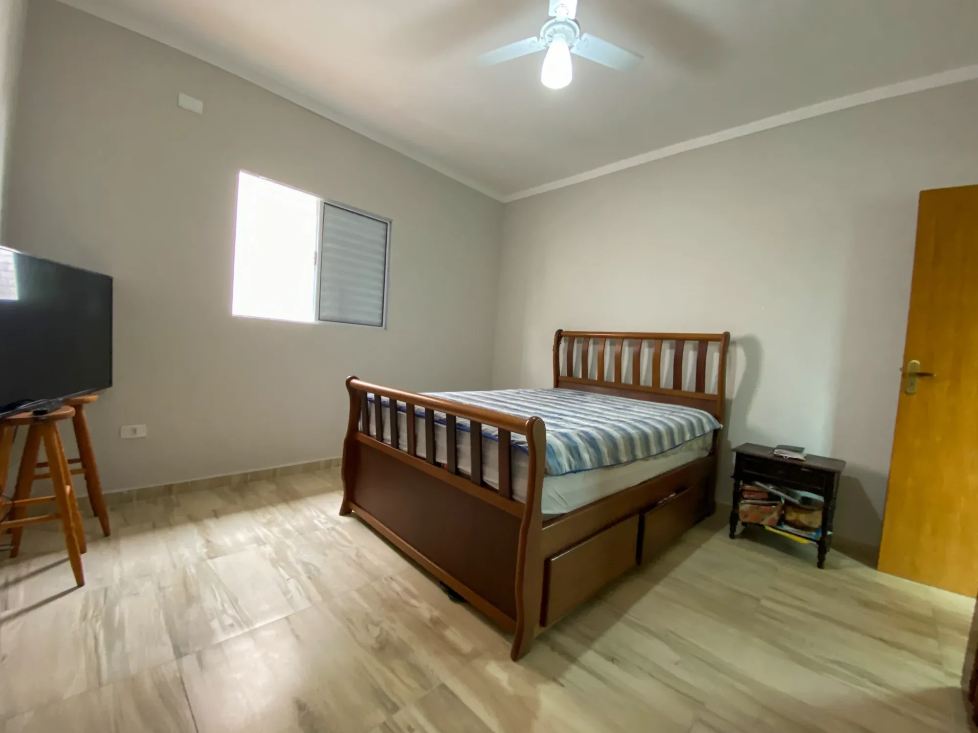 Imagem Casa com 2 Quartos à Venda, 170 m² em São Jorge - Santos