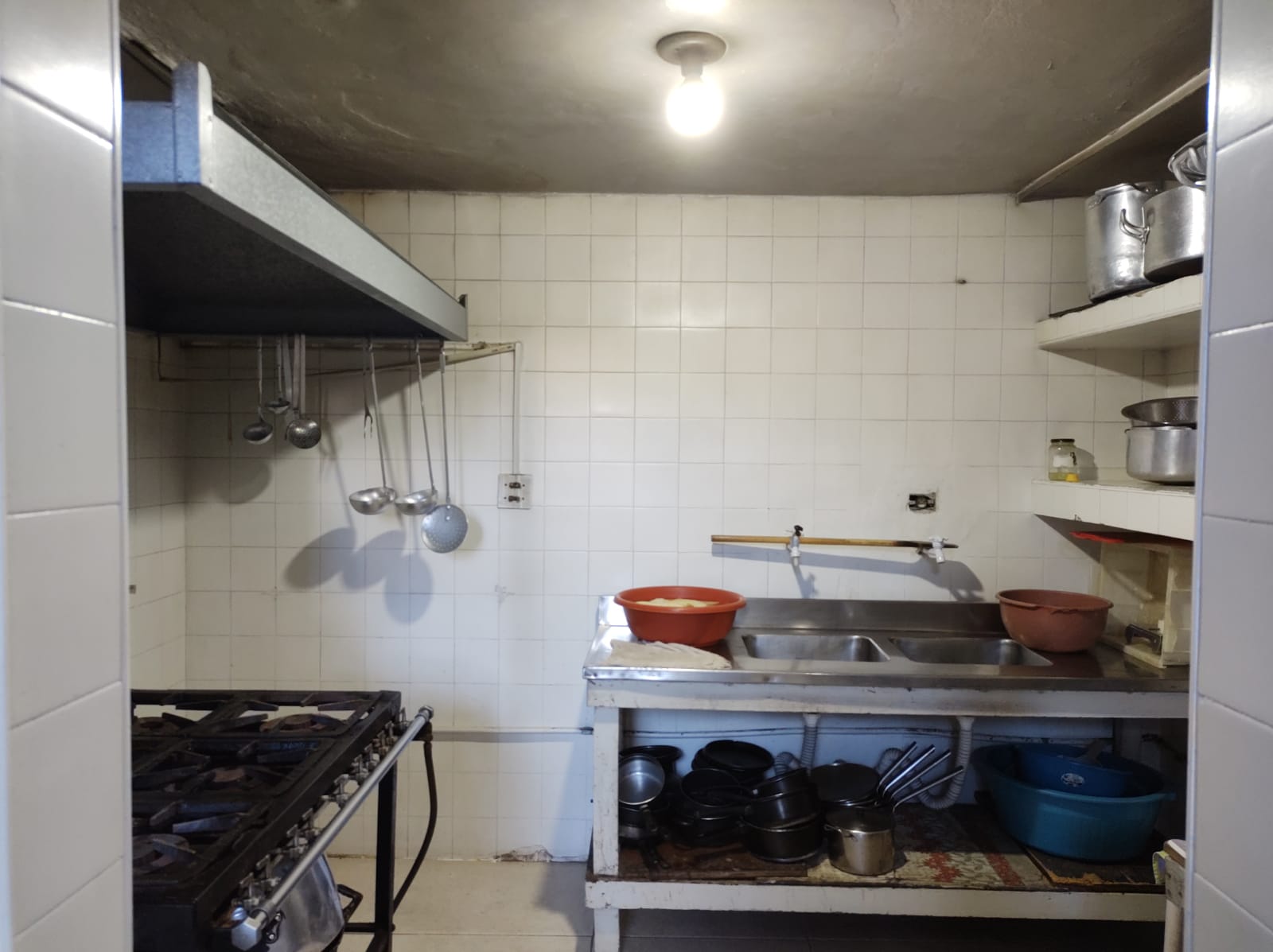 Imagem Imóvel Comercial à Venda ou Locação, 176 m²em Gonzaga - Santos