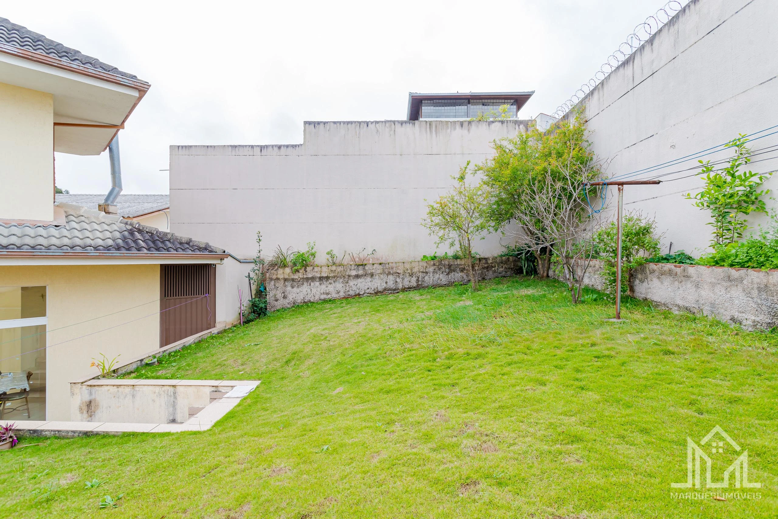 Imagem Casa com 3 Quartos à Venda, 241 m² em Guabirotuba - Curitiba