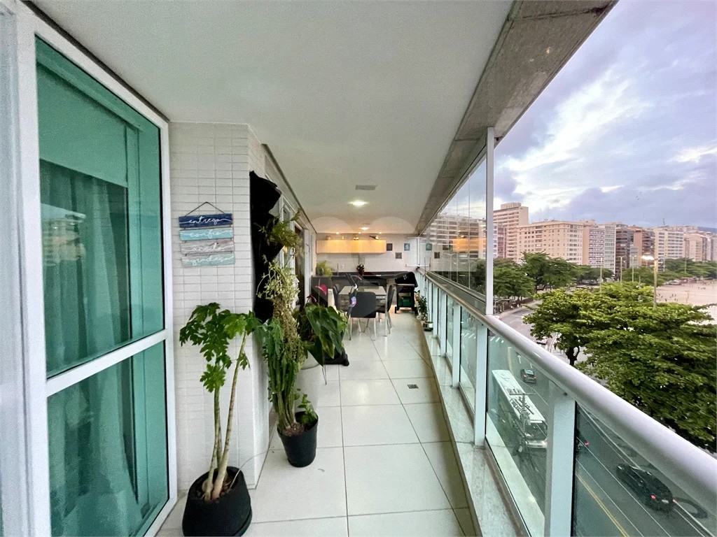 Imagem Apartamento com 4 Quartos à Venda, 230 m²em Icaraí - Niterói