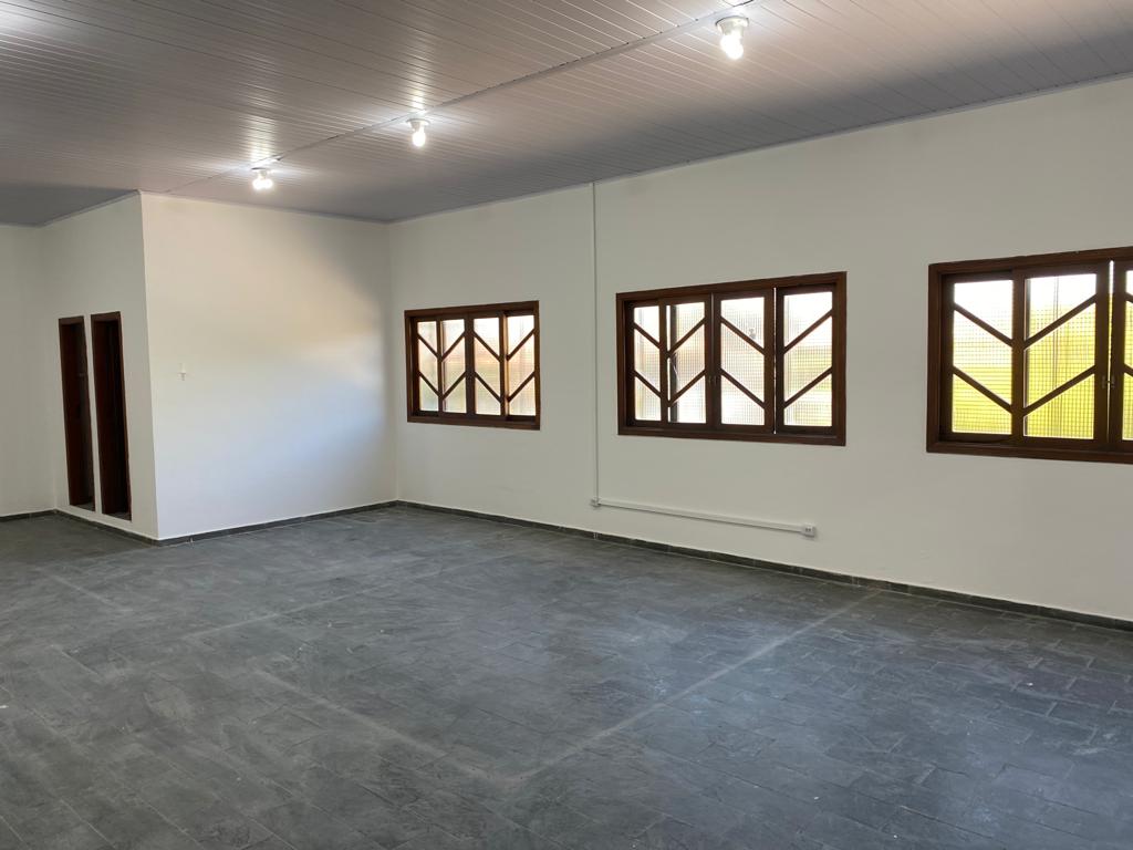 Foto do imóvel: Galpão para Alugar, 1.300 m² em Jardim Henriqueta - Taboão da Serra