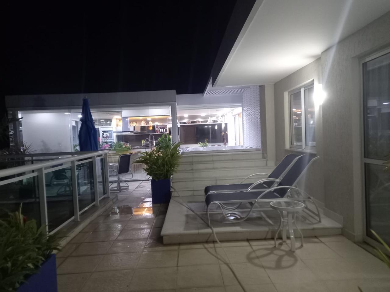 Imagem Cobertura com 4 Quartos à Venda, 268 m²em Camboinhas - Niterói