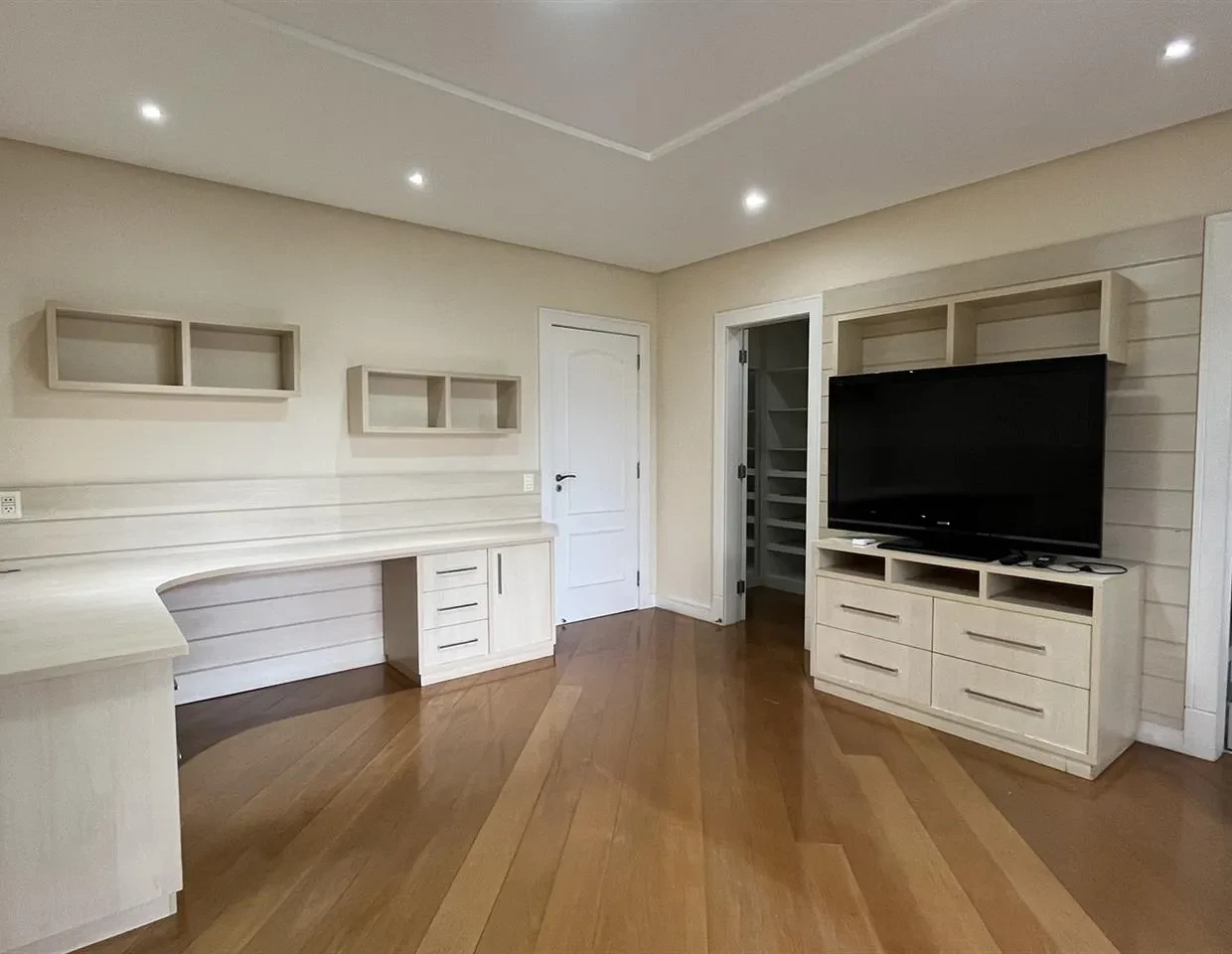 Imagem Casa de Condomínio com 5 Quartos à Venda ou Locação, 830 m² em Barra da Tijuca - Rio de Janeiro