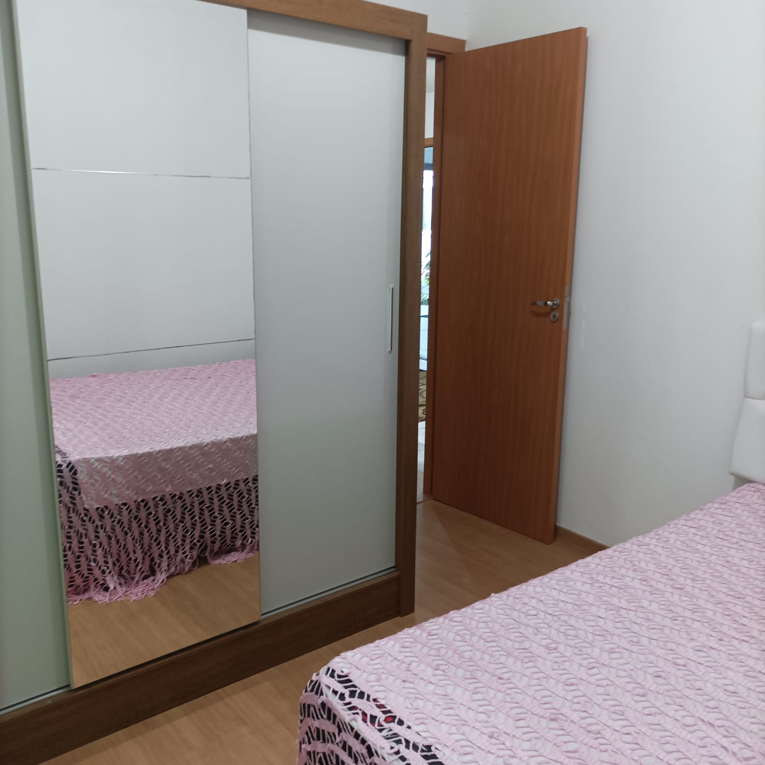 Imagem Apartamento com 2 Quartos para Alugar, 57 m²em Centro - Lauro de Freitas