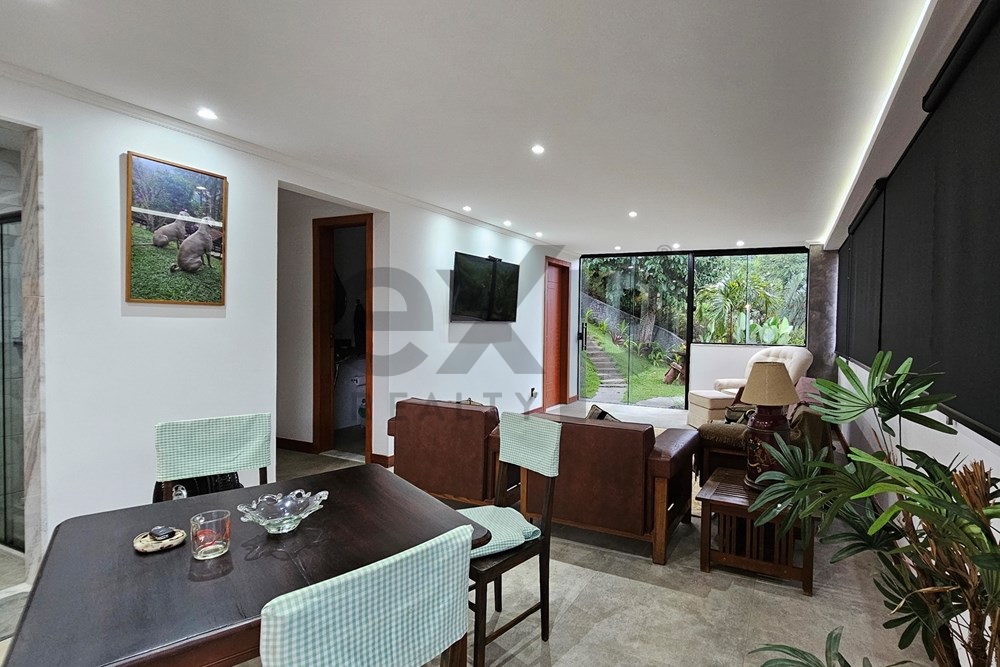 Foto do imóvel: Casa de Condomínio com 5 Quartos à Venda, 608 m² em Itaipava - Petrópolis