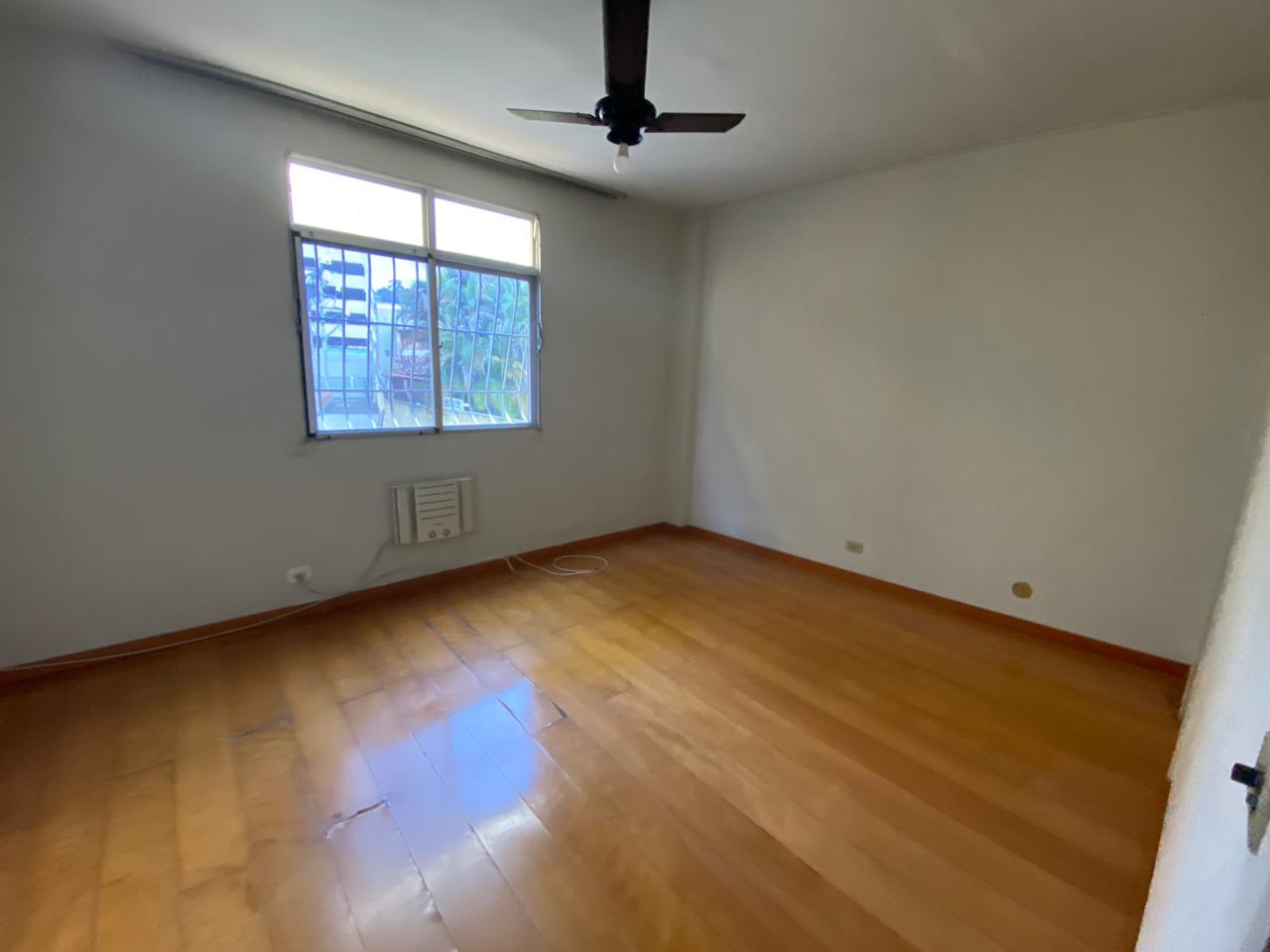 Imagem Apartamento com 2 Quartos à Venda, 70 m²em Mangueira - São Gonçalo