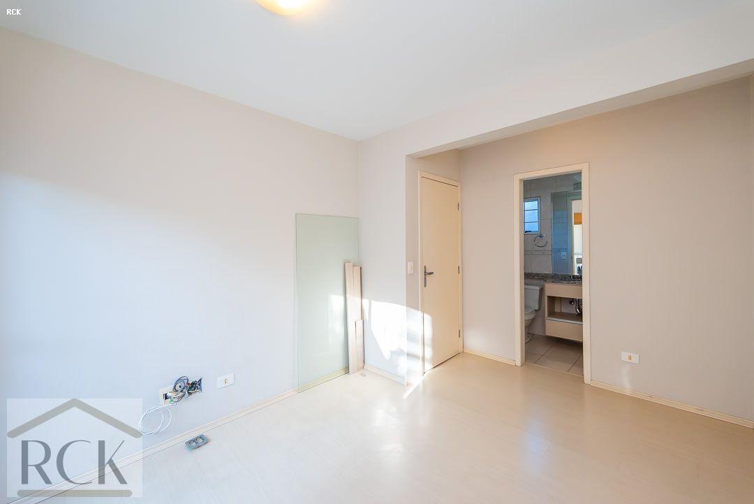 Imagem Sobrado com 3 Quartos à Venda, 162 m²em Uberaba - Curitiba