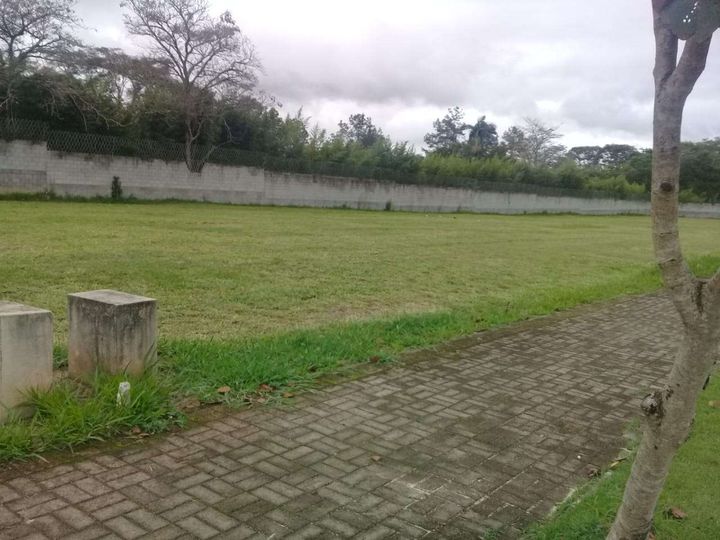 Terreno à Venda, 450 m² em Jardim Do Golfe - São José Dos Campos