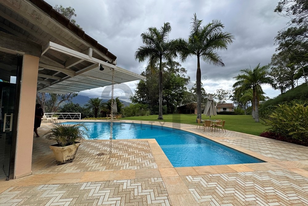 Imagem Casa de Condomínio com 6 Quartos à Venda, 714 m² em Itaipava - Petrópolis