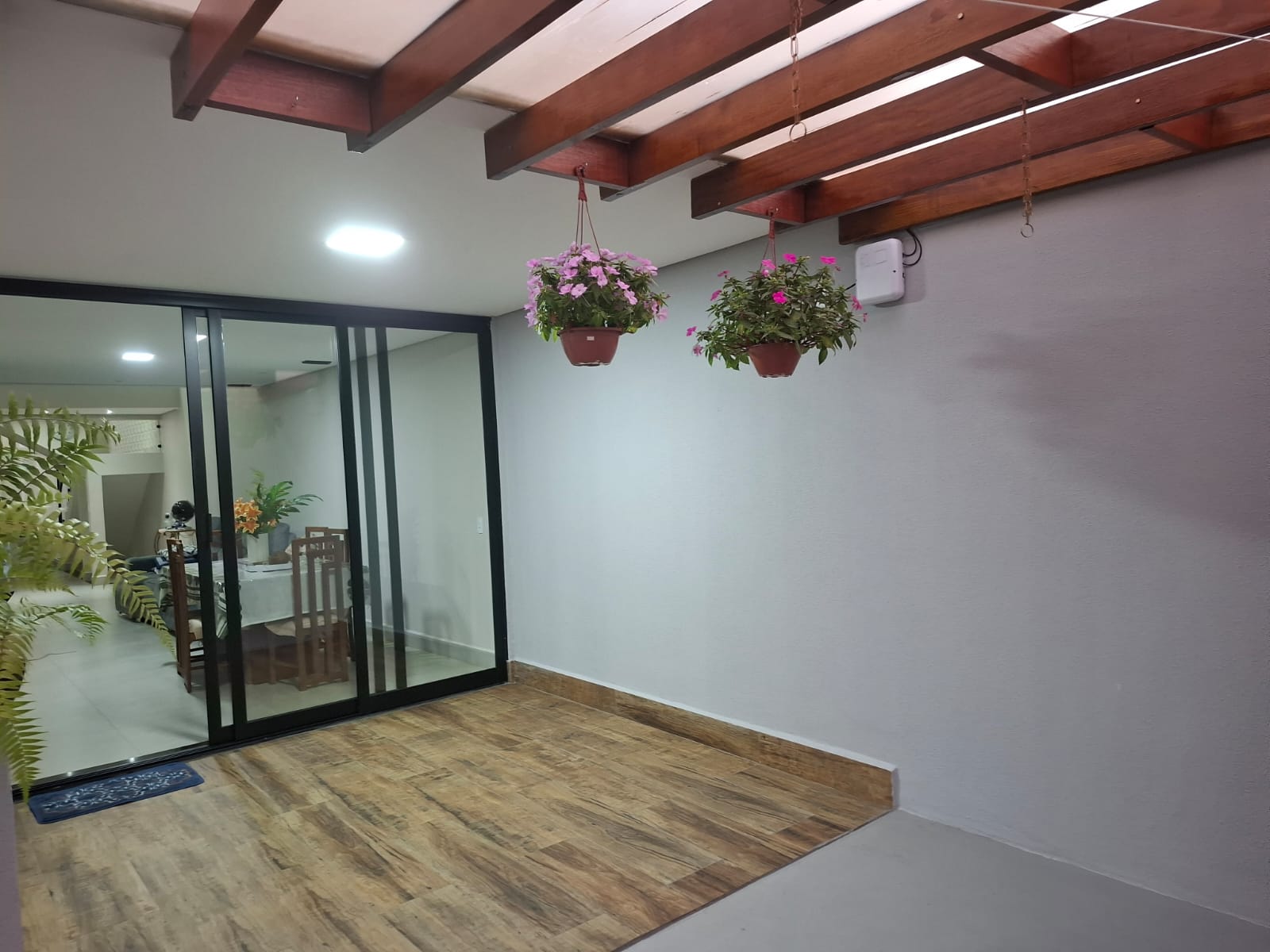 Imagem Sobrado com 3 Quartos à Venda, 250 m²em Residencial Cittá di Firenze - Campinas